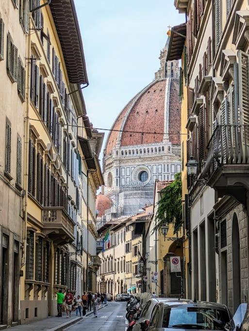 Chic Oriuolo At The Duomo Florencia